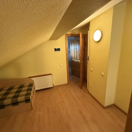 Virsutine 9 4 Kambarys Klaipėda